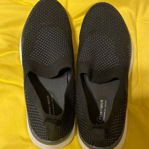 Easy Spirit size 8 just worn inside and decided they are a little big